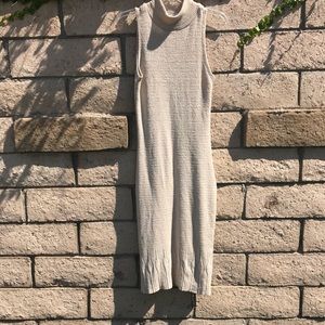 Sleeveless beige sweater dress